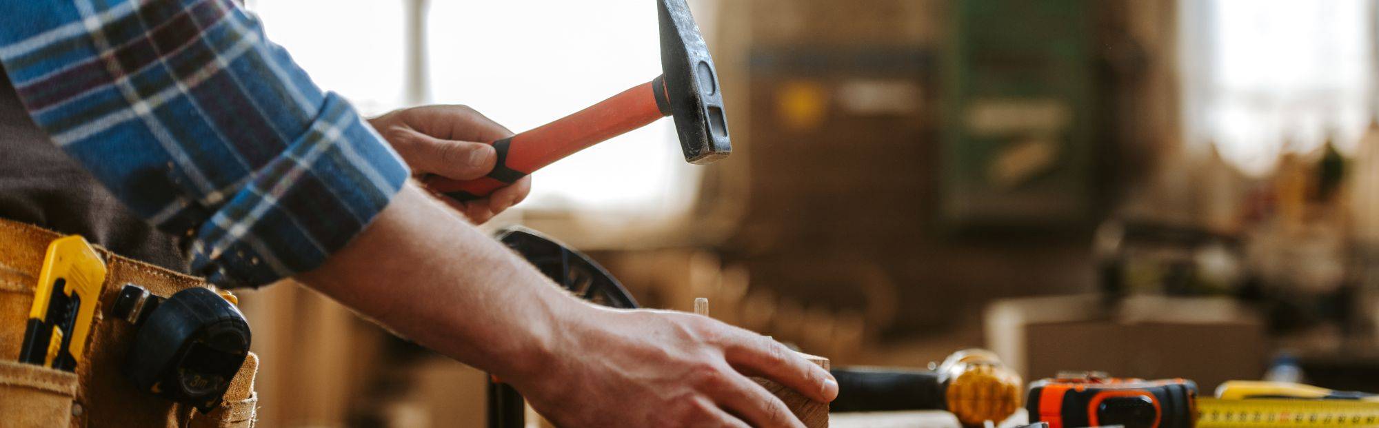 Comment utiliser un marteau correctement ? Obernai